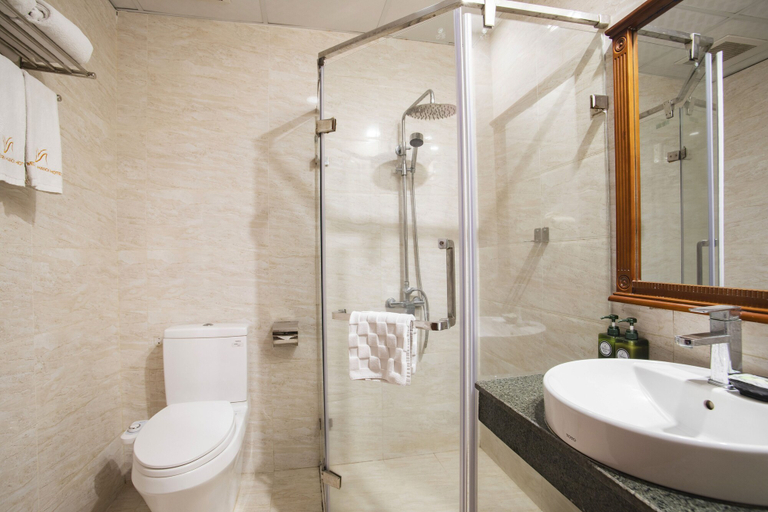 Bathroom 4, Western Hanoi Hotel, Cầu Giấy