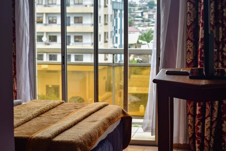 Bedroom 2, Hotel Le Chateau, Wouri
