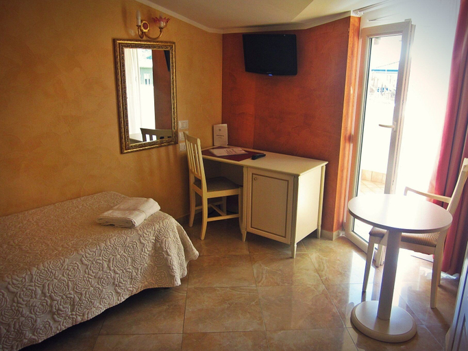 Bedroom 4, Hotel Guerra, Chieti