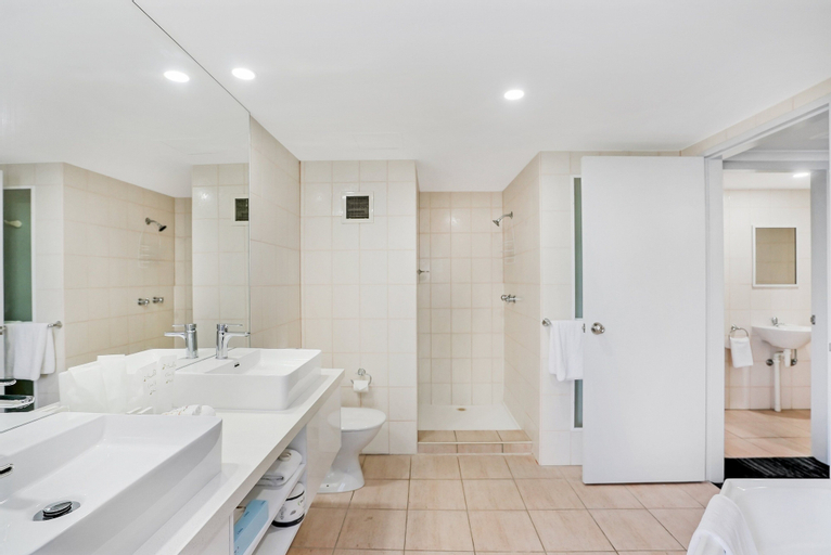 Bathroom 21