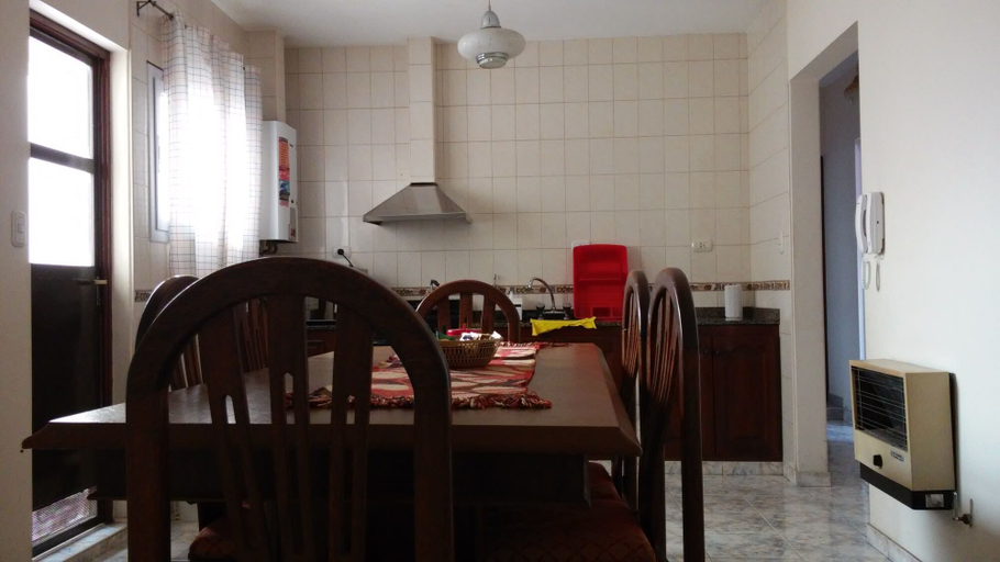 Others 4, Departamento Urquiza, Capital