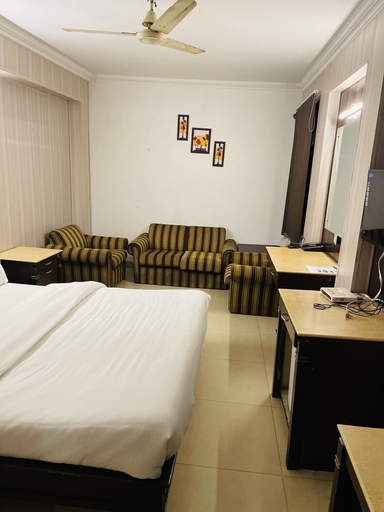 Bedroom 4, Hotel R S Residency, Amritsar