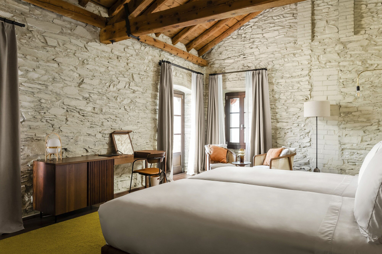 Bedroom 3, Torre del Remei, Girona