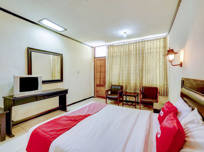 Bedroom 3, OYO 90250 Hotel Lumajang New, Lumajang