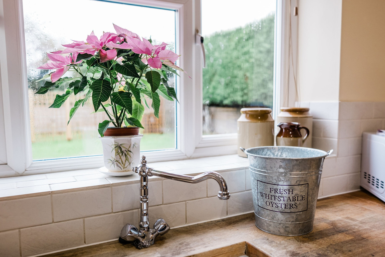 Bathroom 3, Whitstable's Beachcombers, Sleeps 10, Dog Friendly, Kent