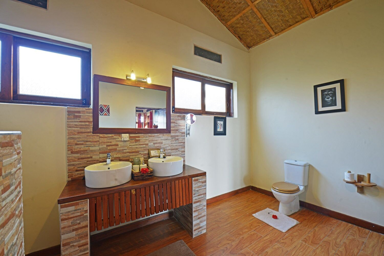 Bathroom 4, Nkuringo Bwindi Gorilla Lodge, Kisoro