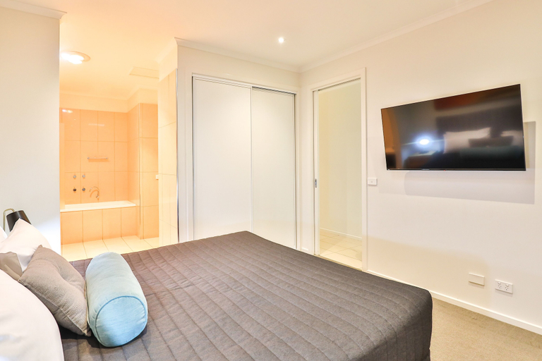Bedroom 4, Indulge Apartments Langtree, Mildura - Pt A