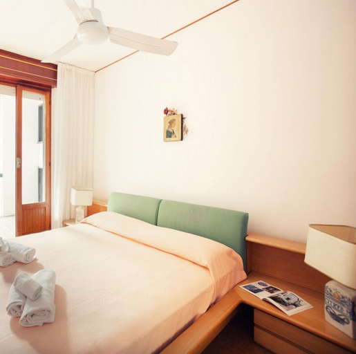 Bedroom 4, A due Passi dal Mare by Wonderful Italy, Imperia