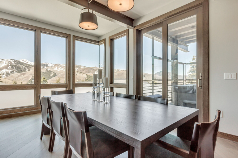 Dining Room 3