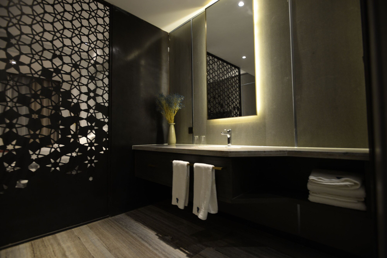 Bathroom 3, ibis Styles Wenzhou Heart Workshop, Wenzhou