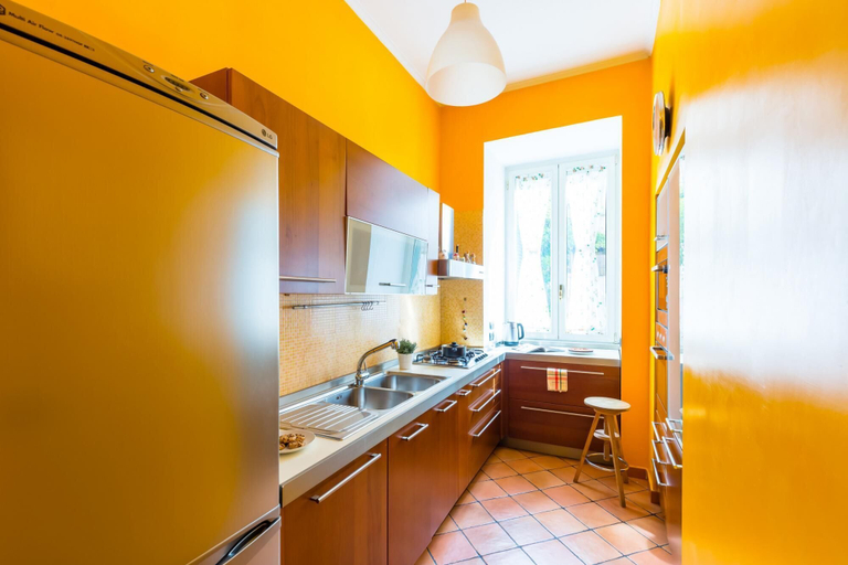 Room 5, Appartamento a Montesanto by Wonderful Italy, Napoli