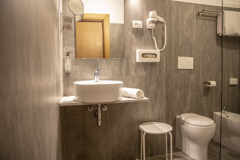 Bathroom 4, Kleos Hotel, Milano
