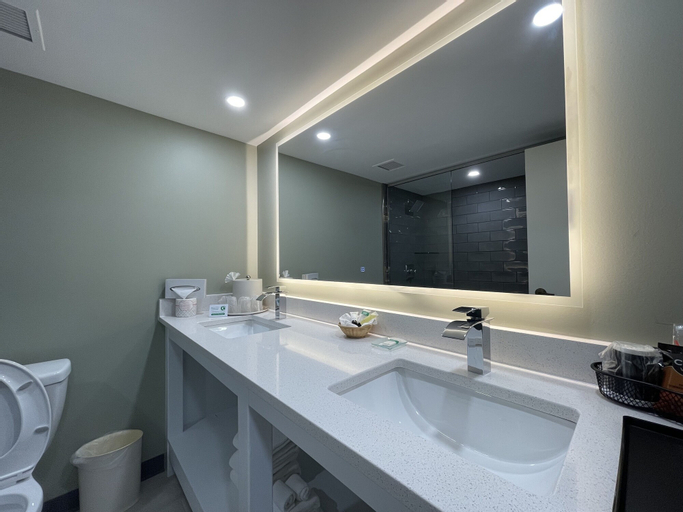 Bathroom 2