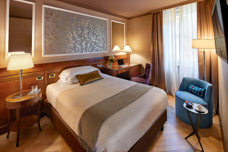 Bedroom 2, Hotel Accademia, Verona