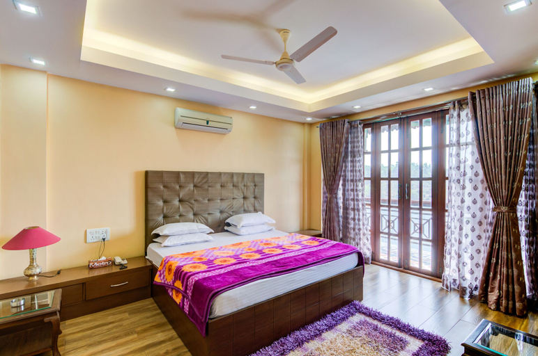 Bedroom 4, Shantai by the lake, Ratnagiri