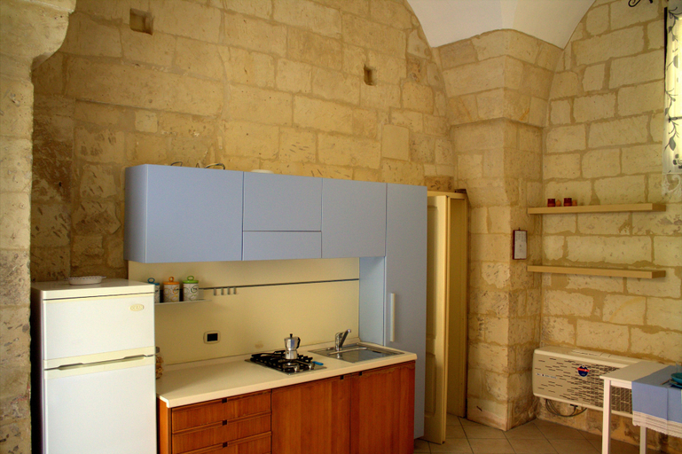 Others 5, Casa Fortunato Corte Adorni, Lecce