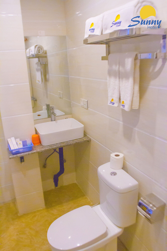 Bathroom, Hotel Sunny Mandalay, Mandalay