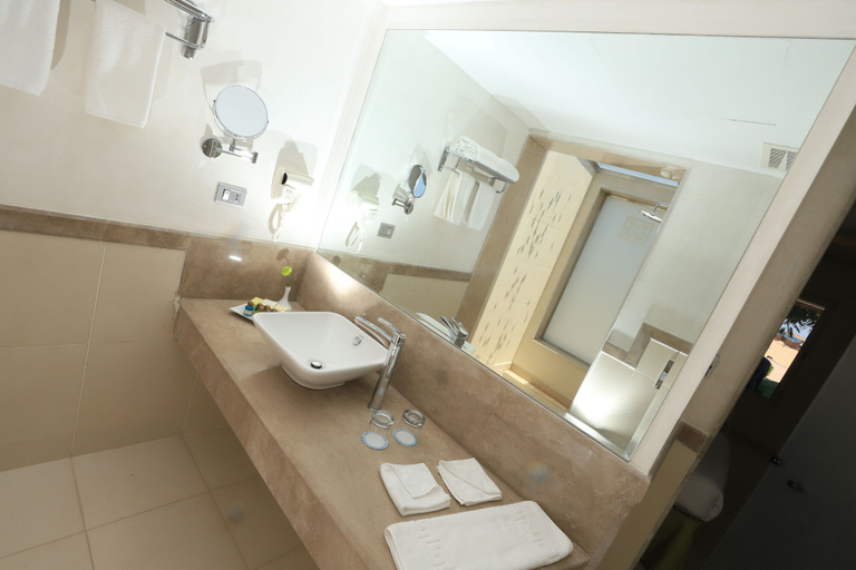 Bathroom 4, Shams Lodge Water Sport Resort, Safaja