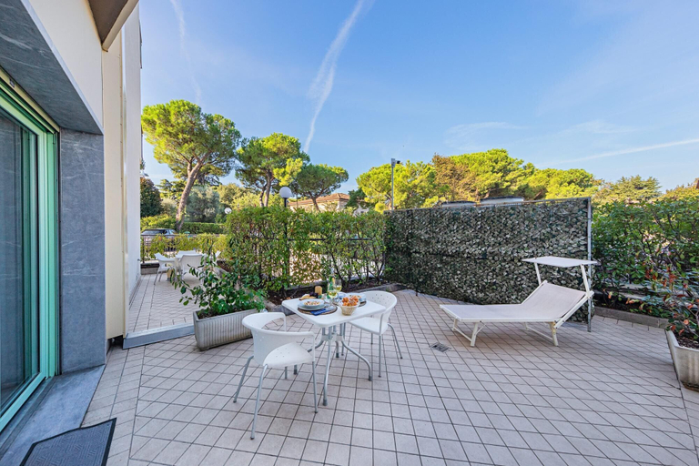 Others 4, Residenza Miralago With Pool - Ground Floor Studio Apartment, Brescia
