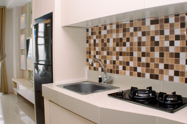 Private kitchen 5, Luxurious Studio At Vasanta Innopark Apartment, Cikarang