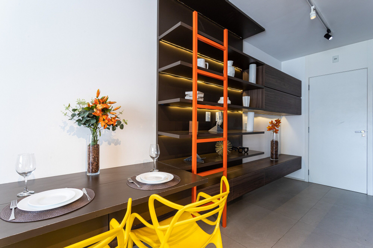 Dining Room 16
