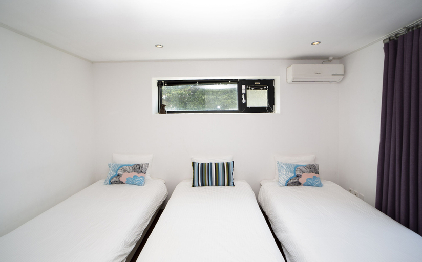 Bedroom 2, Casa Bonbon, Jeju