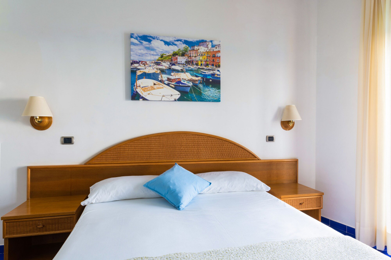 Bedroom 3, Hotel Sporting, Napoli