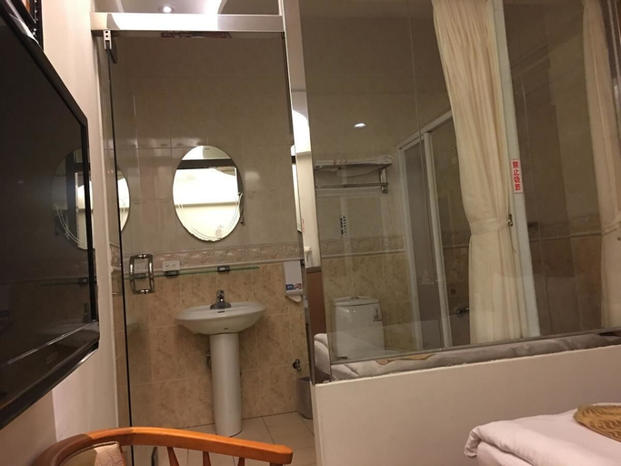 Bathroom 4