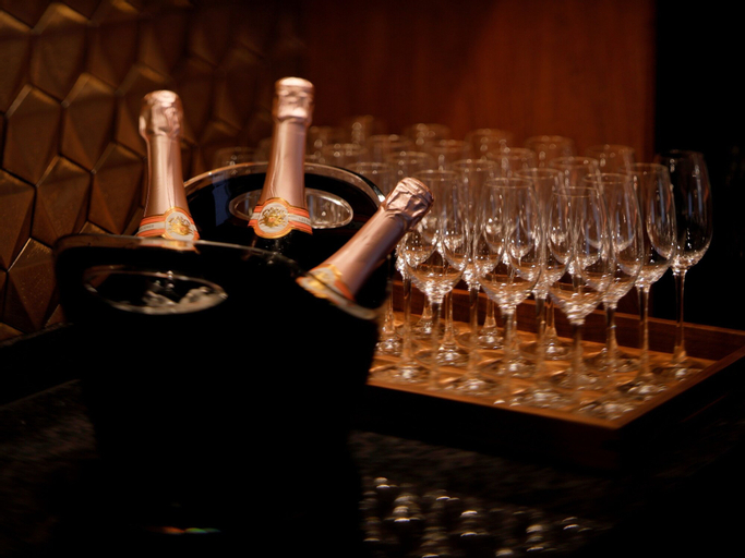 Food & Drinks 14
