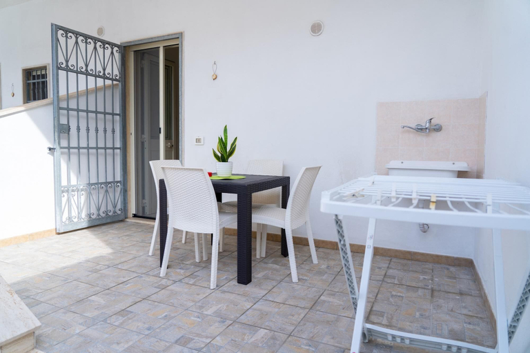 Room 5, Appartamento 68 in Casalabate, Lecce