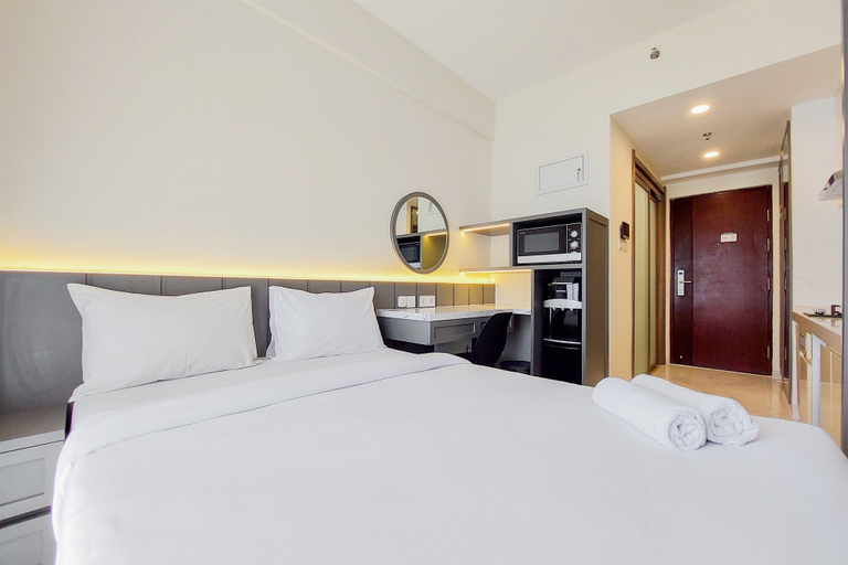 Room 4, Studio Room With Simply Look At Sky House Bsd Near Aeon, Tangerang Selatan