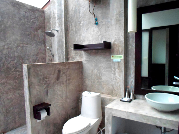 Bathroom 4, Naraya Riverside Resort, Muang Surat Thani