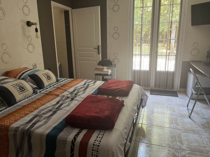 Bedroom 3, Villa de L Eguille, Charente-Maritime