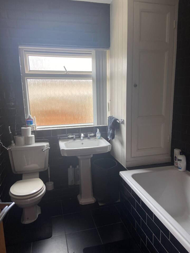 Bathroom 3, Pet Friendly, Unique 4-bed Bungalow in Porthcawl, Bridgend