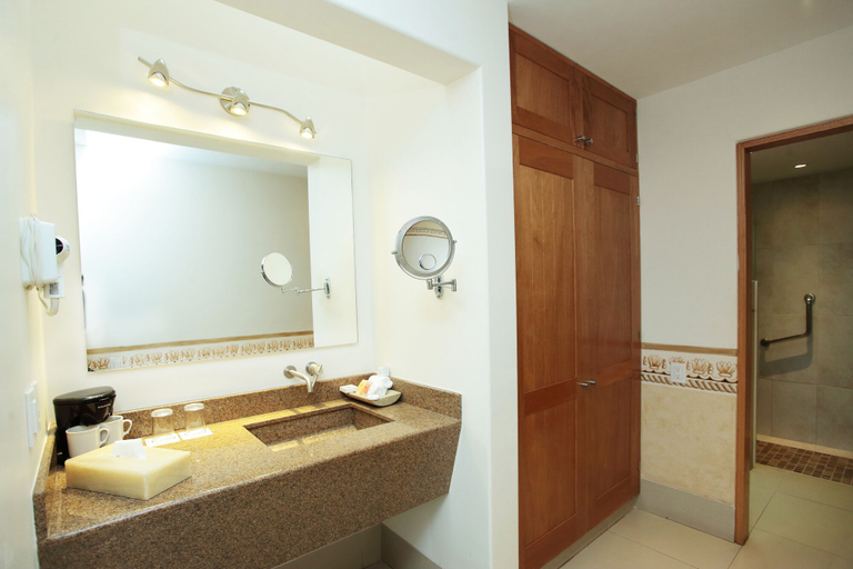 Bathroom 5, Hostería Las Quintas Hotel, Cuernavaca