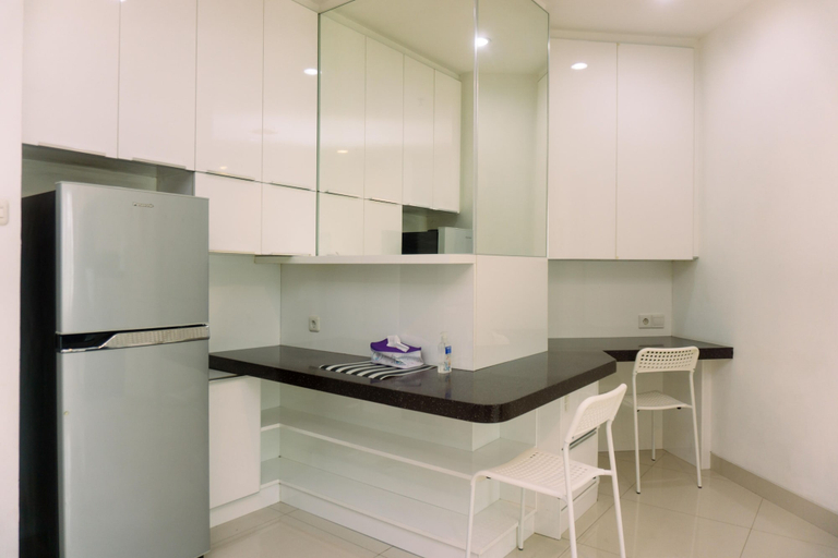 Private kitchen 4, Comfort 2Br At Semanggi Apartment, Central Jakarta