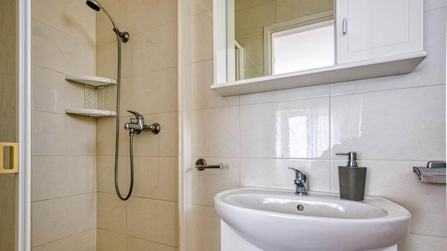 Bathroom 3, Room Mario, Rovinj
