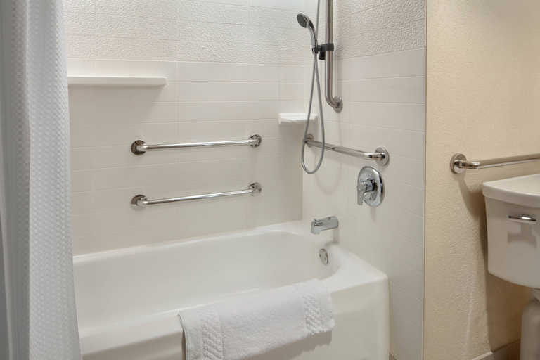 Bathroom 4, Fairfield by Marriott Anaheim Resort, Orange