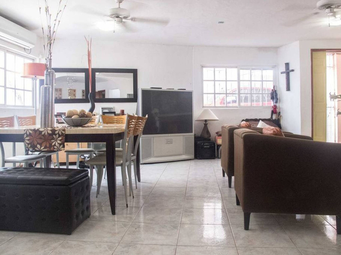 Others 5, Holiday Home for 6 People, Isla Mujeres