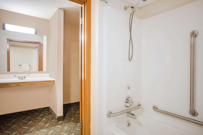 Bathroom 4, Super 8 by Wyndham Monroe WI, Green