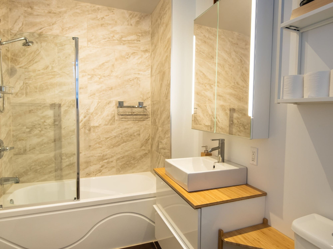 Bathroom 4, Les Appartements Victoria, Le Fjord-du-Saguenay