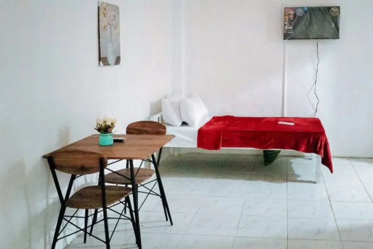 RedDoorz at Rio Bella Lacson St Bacolod, Bago City