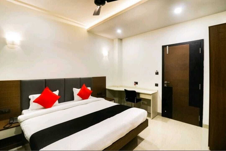Bedroom 3, Hotel Nikhil Regency, Durg