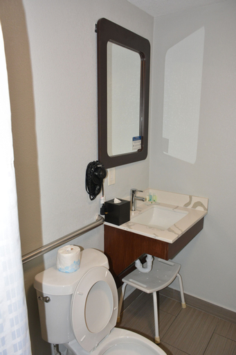 Bathroom 17