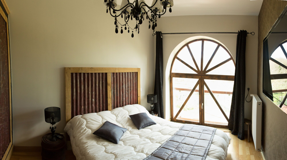 Bedroom 4, Gîte de La Jéraphie, Creuse