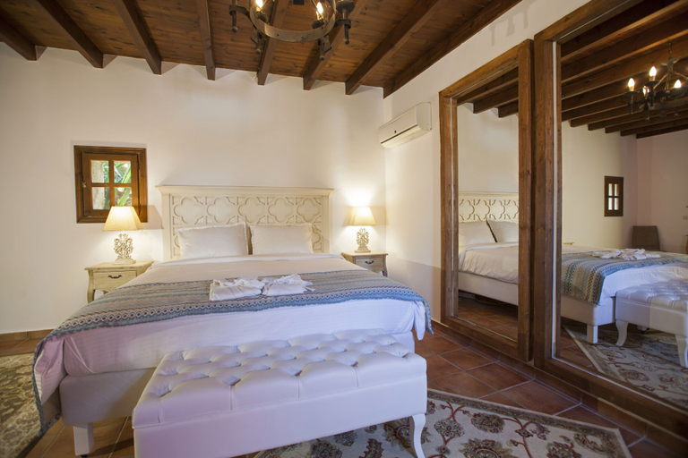 Bedroom 4, Saint Artemios Hotel and Oriental Suites, South Aegean