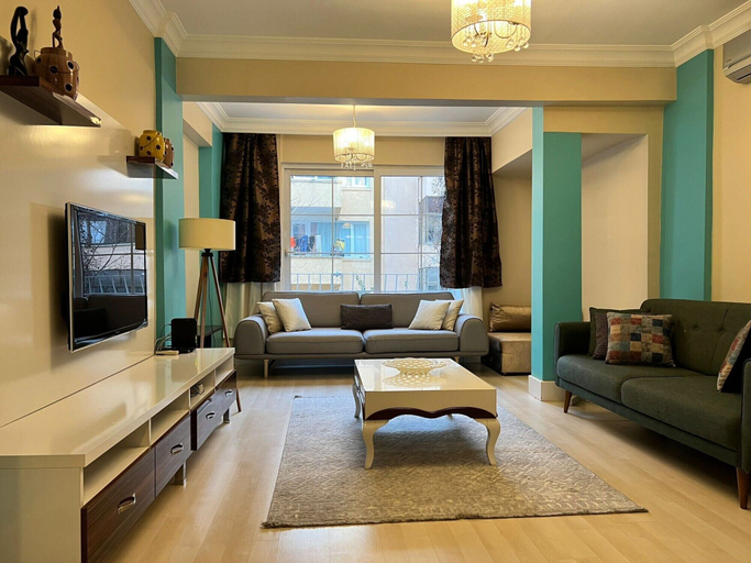 Room 4, Modern Apartment Near Osmanbey Metro Station, Şişli
