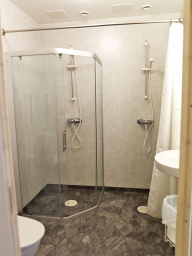 Bathroom 4, Torget Vandrarhem - Hostel, Kävlinge