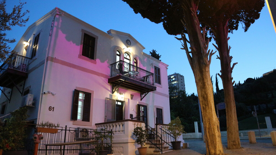 Exterior & Views 2, Santa Maria Guest House