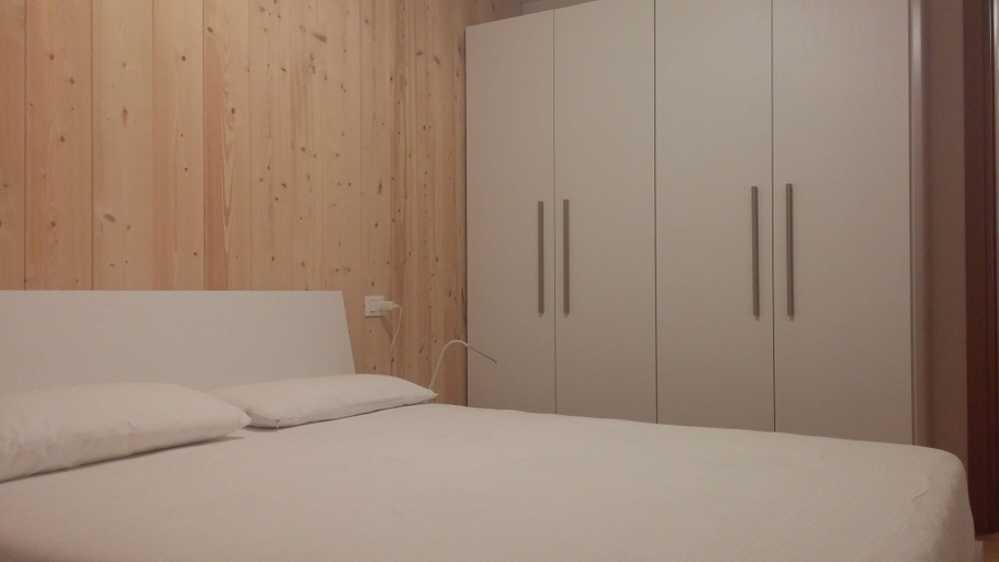 Bedroom 2, Appartamenti La Santella, Brescia